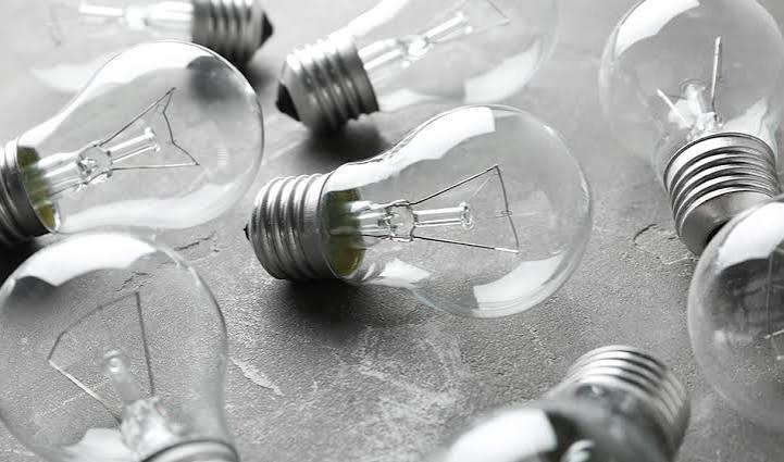 Light bulbs - Incandescent - Globe incandescent